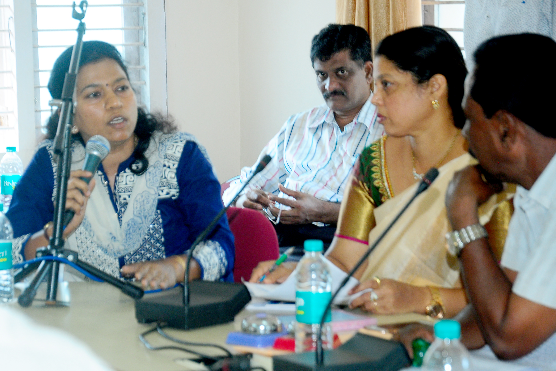 ಕೈಕಂಬದ ಬಳಿ ಸಾರ್ವಜನಿಕ ಶೌಚಾಲಯಿಲ್ಲದೆ ಕಟ್ಟಡ ಕಾರ್ಮಿಕರು ಬಯಲಿನಲ್ಲಿಯೇ ಶೌಚ ಮಾಡುತ್ತಿದ್ದಾರೆ